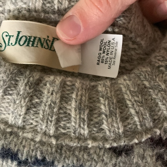 Wool sweater - Picture 5 of 8